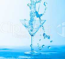 Water Splashing in a Wineglass
