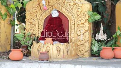 Buddha inside pagoda on Inle lake