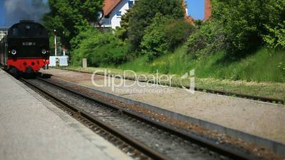 Fahrt der historischen Dampfeisenbahn im Ostseebad Kühlungsborn