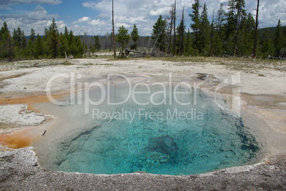 Crystal-clear tourquois hot pool, Yellowstone National Park, Wyoming