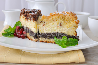 Cheese cake with poppy filling