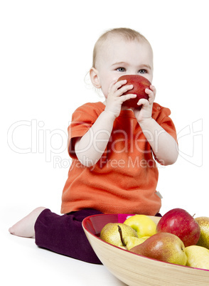 baby with apples