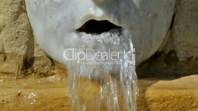 Mouth fountain, Fuente boca