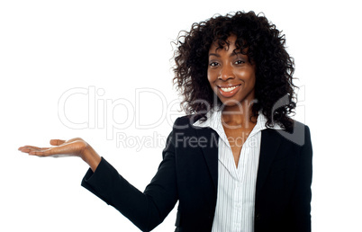 Isolated woman presenting copy space