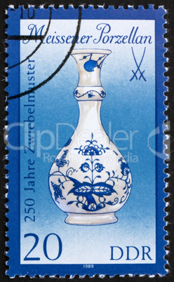 Postage stamp GDR 1989 Vase, Meissen Porcelain