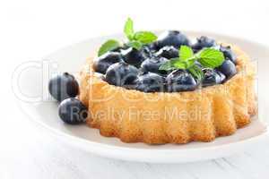 frisches Heidelbeertörtchen / fresh blueberry cake