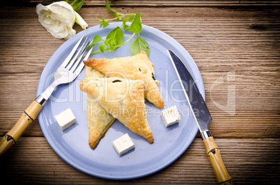 cakes with spinach and feta cheese