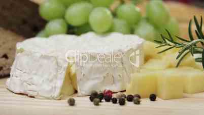 Vesperplatte mit Käse