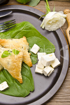 cakes with spinach and feta cheese