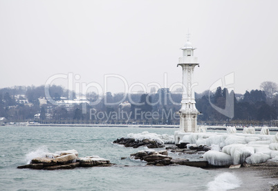 Frozen Geneva lighthouse