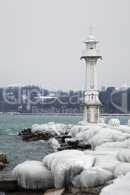 Frozen Geneva lighthouse