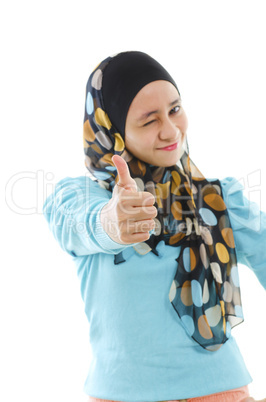 Thumb up Muslim woman