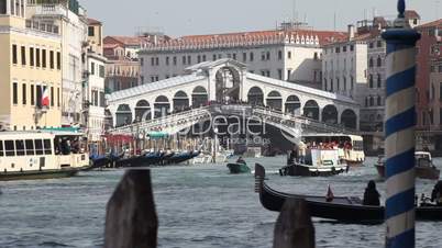 Rialtobrücke und Canal Grande