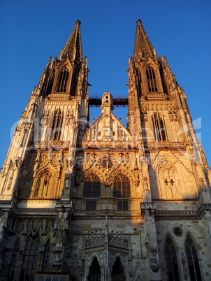 Regensburger Dom in der Abendsonne