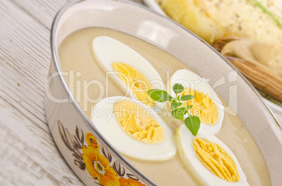 Eggs in mustard sauce