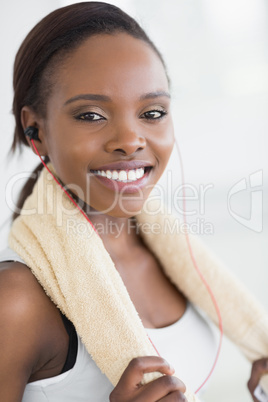 Close up of a black woman doing sport