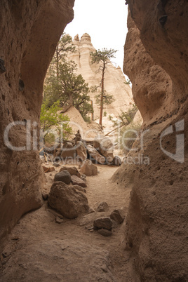 Wanderung durch Tent Rocks National Monument