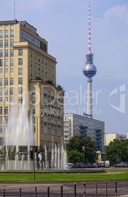 Springbrunnen am Strausberger Platz in Berlin Friedrichshain