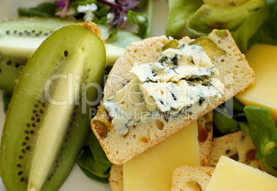 Blue Cheese And Kiwi Fruit