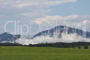 Wolken ums Estergebirge nach Gewitter