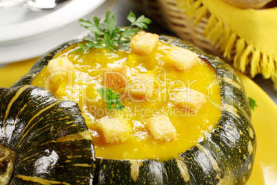 Pumpkin Soup With Croutons