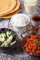 indische Gerichte mit Reis