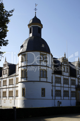 Schloss Neuhaus (Paderborn)