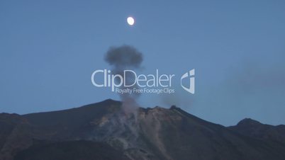 stromboli eruption 03