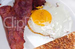 eggs bacon and toast bread