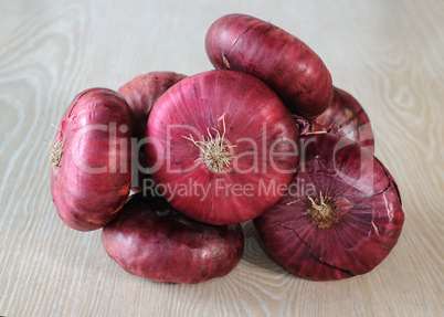 Crimean purple onion