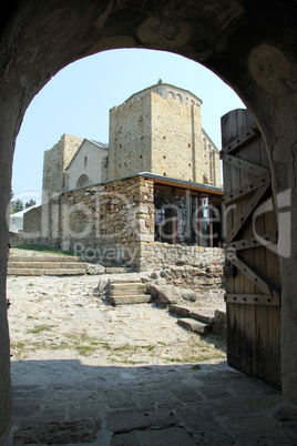 Arc in monastery