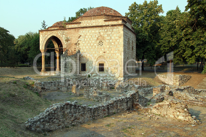 Ruins and mosque