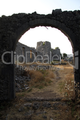 Arc and ruins