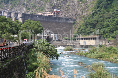 Dam with power station in Checheng