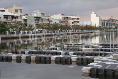 Floating pier and Tainan canal