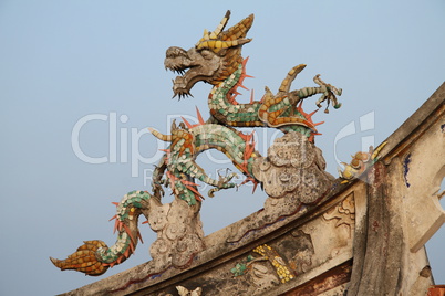 Sculpture dragon on the top of roof