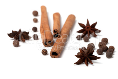 Black peppercorns, anise stars and cinnamon sticks