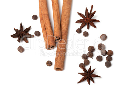 Black peppercorns, anise stars and cinnamon sticks