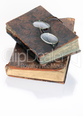 Spectacles On Books