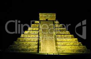 Kukulkan Pyramid chichen itza mexico yucatan