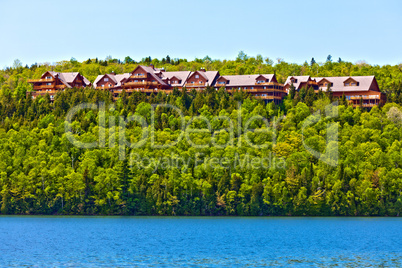 sacacomie hotel lake in quebec canada