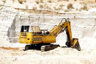 Dredge in sandy to career