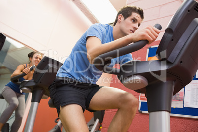 Man riding in a spinning class