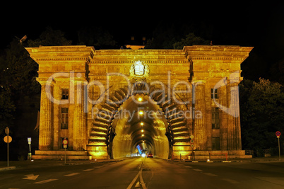 Der Burgbergtunnel in Budapest