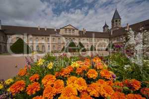 flowerbed front of cluny abbey