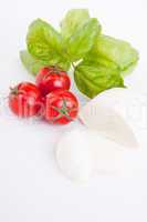 frische tomaten mozzarella mit Basilikum salat caprese