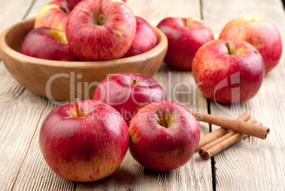 Red apples