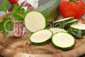 Zucchini with tomatoes, garlic and parsley