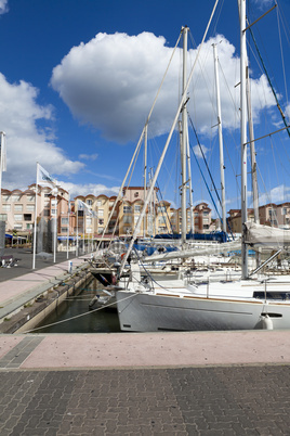 Hafenbecken von Gruissan - Harbor of Gruissan