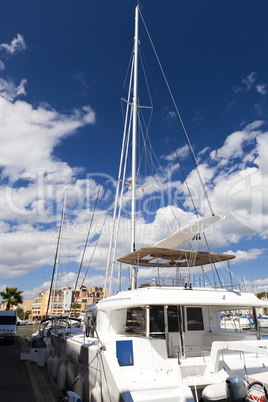 Detail Katamaran Segelyacht - Detail catamaran sailing yacht